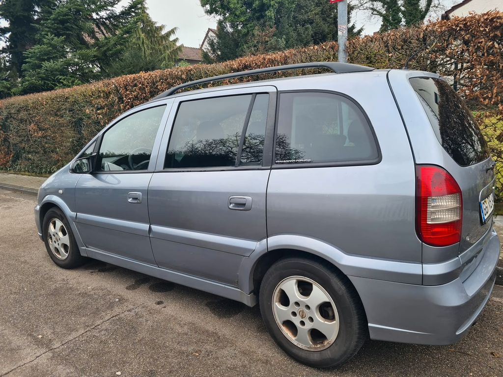 Bild des Angebotes Opel Zafira 2.2 DTI  OPC-Line 125 PS Sitzer + 4SR