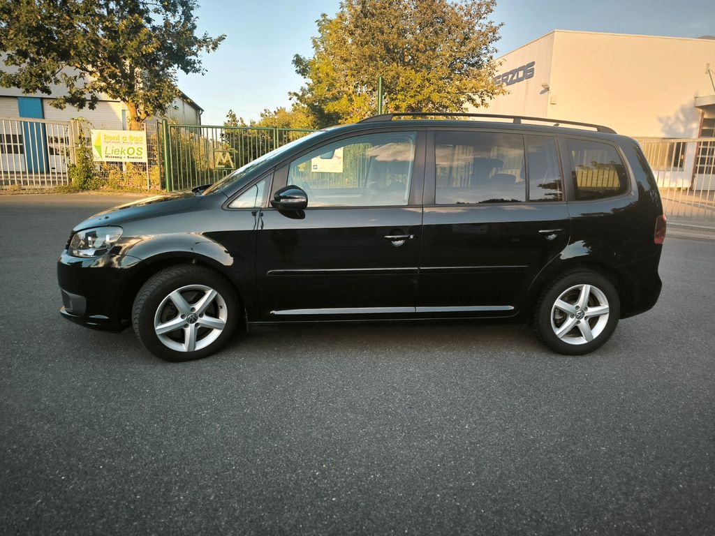 Bild des Angebotes Volkswagen Touran 2.0 TDI Comfortline BlueMotion Tech C...