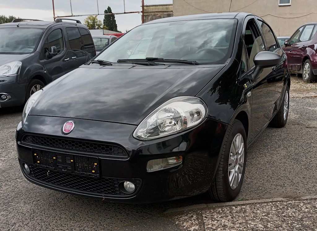 Bild des Angebotes Fiat PUNTO1.2;YOUNG;NAVI;KLIMA;ALU;BK;1st.Hand;NeuZRm