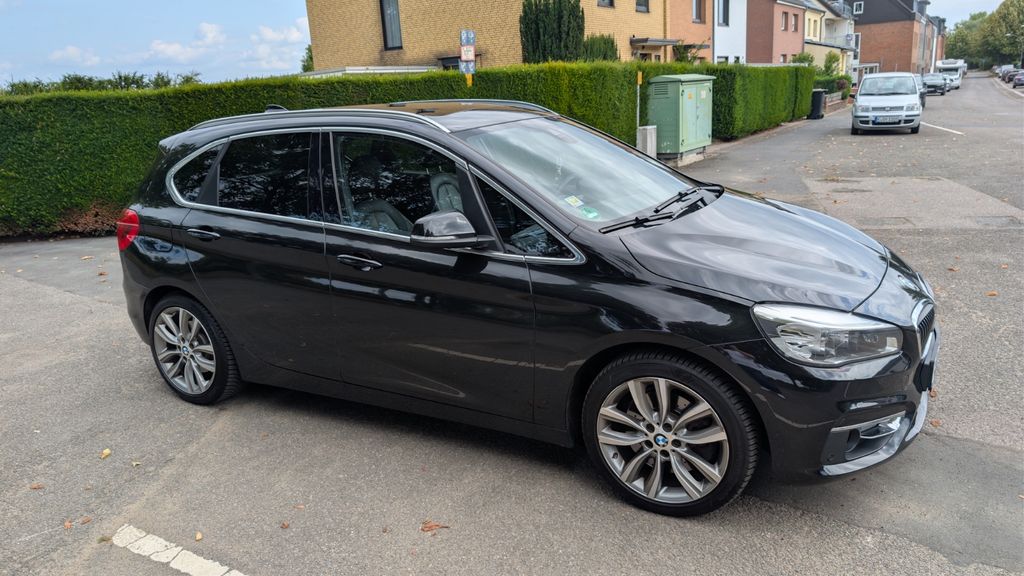 Bild des Angebotes BMW 225 Active Tourer 225i Steptronic Luxury Lin...