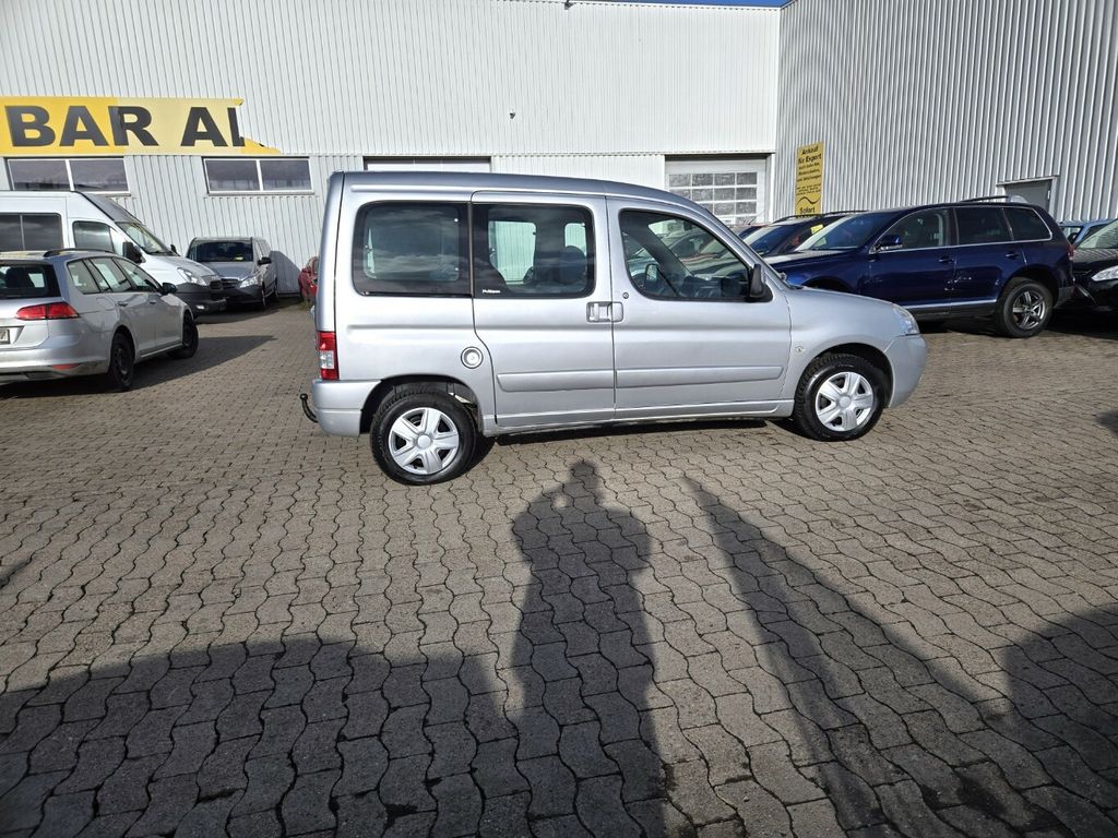 Bild des Angebotes Citroën Berlingo Multispace 2X SCHIBETÜR AHK KLIMAANLAGE
