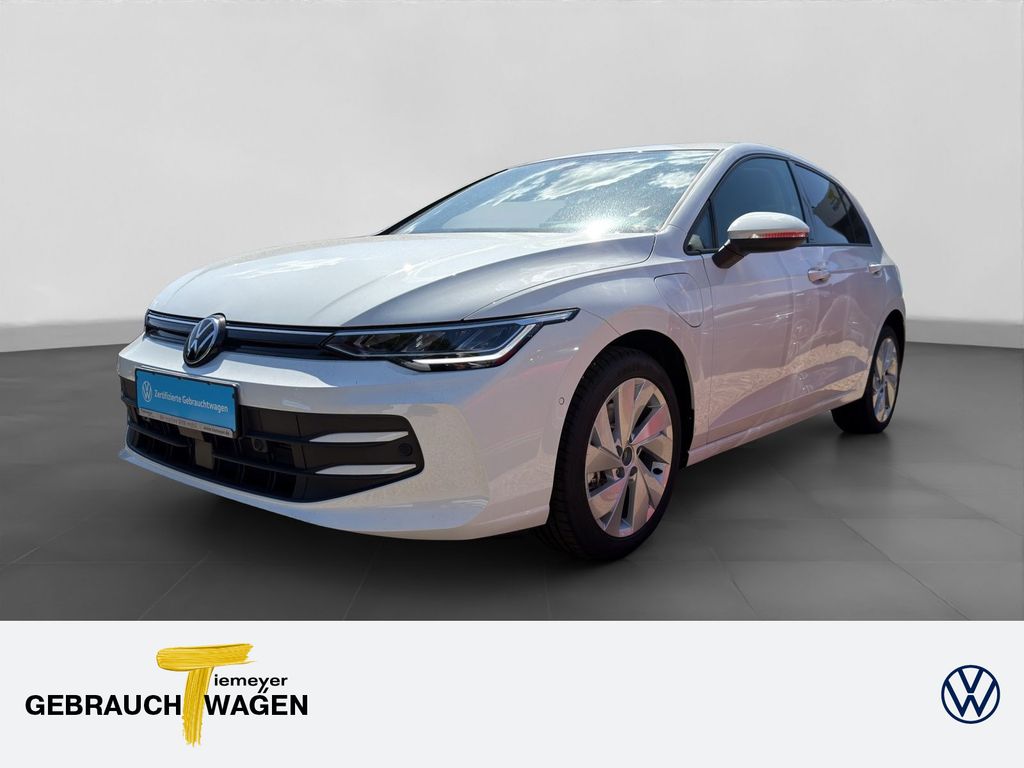 Bild des Angebotes Volkswagen Golf 1.5 e-HYBRID LIFE LM17 KAMERA SITZHZG ACC