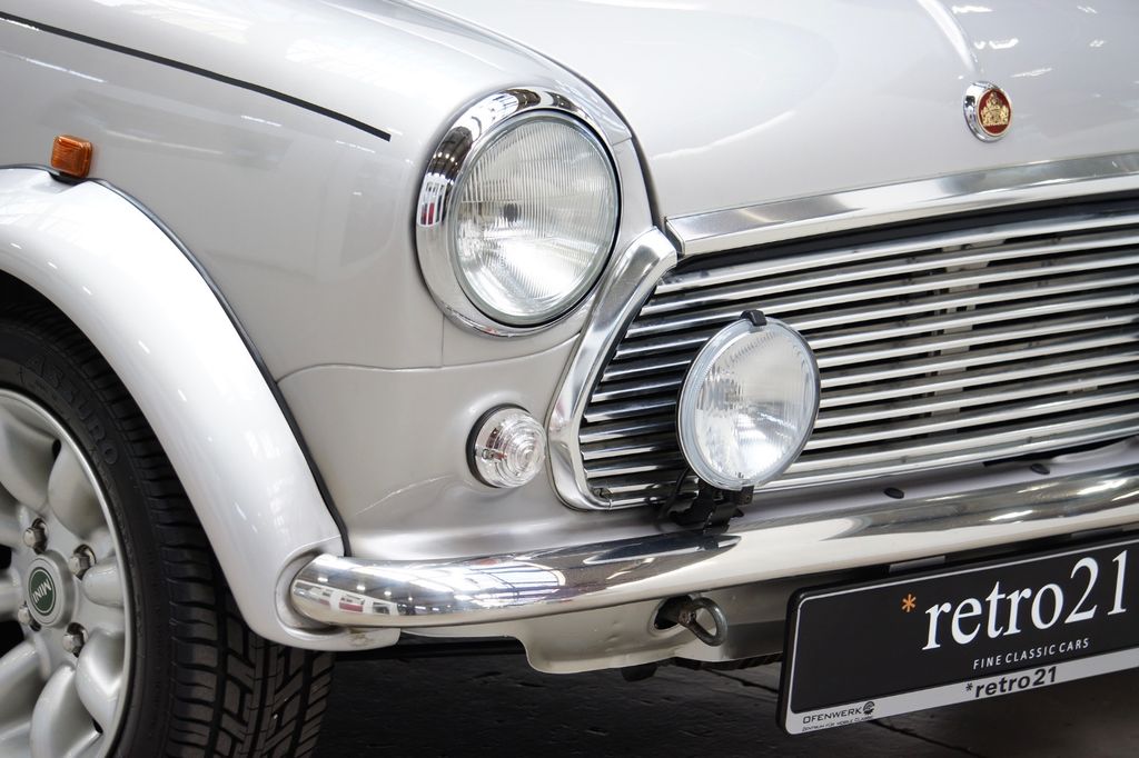 Bild des Angebotes MINI 1300 1.3i (MPI) Edition 40th  **Sammlerzustand**
