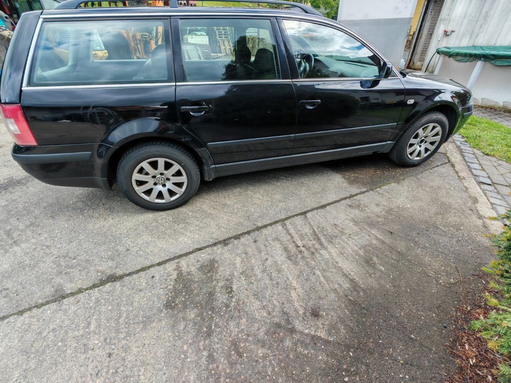 Bild des Angebotes Volkswagen Passat Variant 2.0 96kW  Variant viel Neuteile