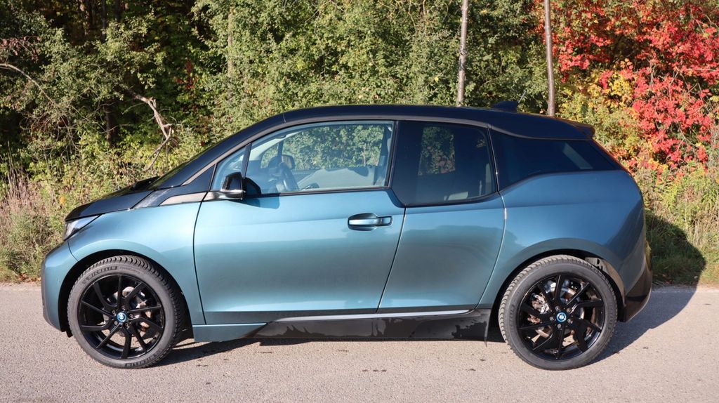 BMW i3 (120 Ah), Service + Ganzjahresreifen neu
