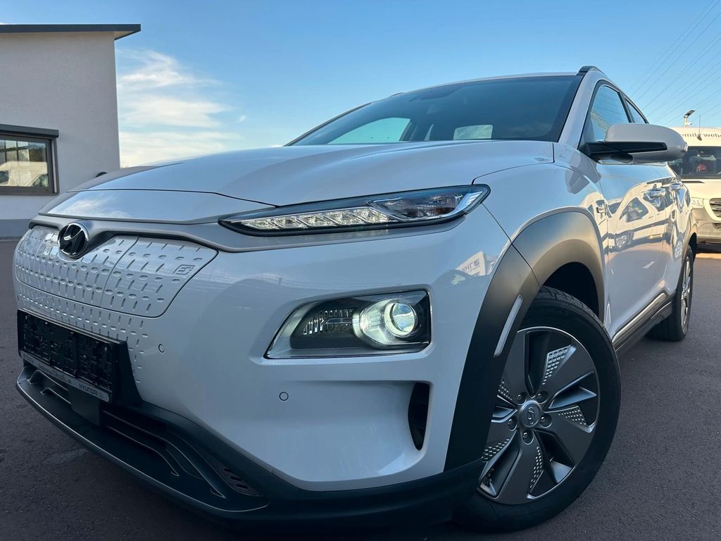 Bild des Angebotes Hyundai Kona Premium 64kWh SitzKlima Krell HUD Wermäpump