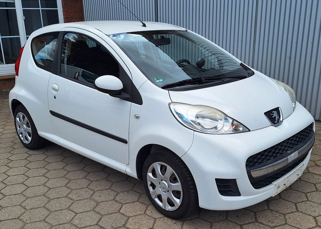 Bild des Angebotes Peugeot 107 Black & Silver Edition 70 Black & Silver...