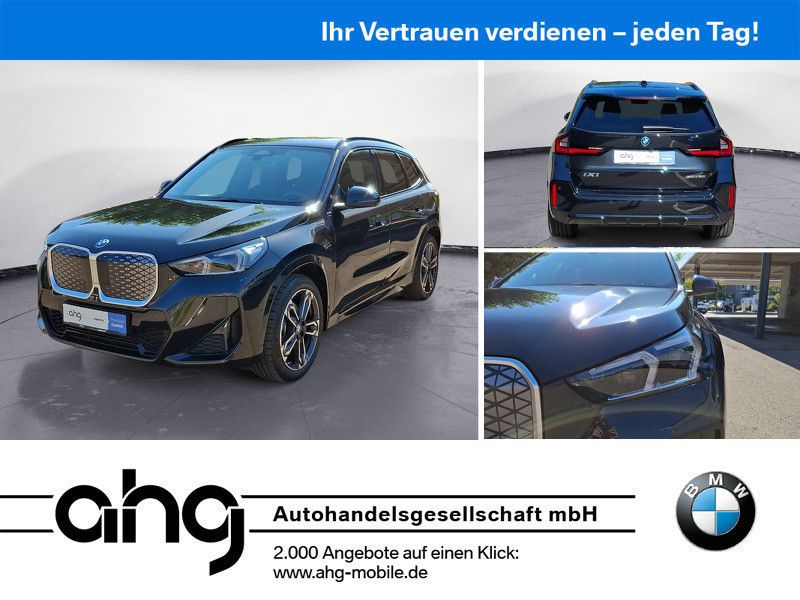 Bild des Angebotes BMW iX1 xDrive30 M Sport *Navi*Rückfahrkamera*Pano*H
