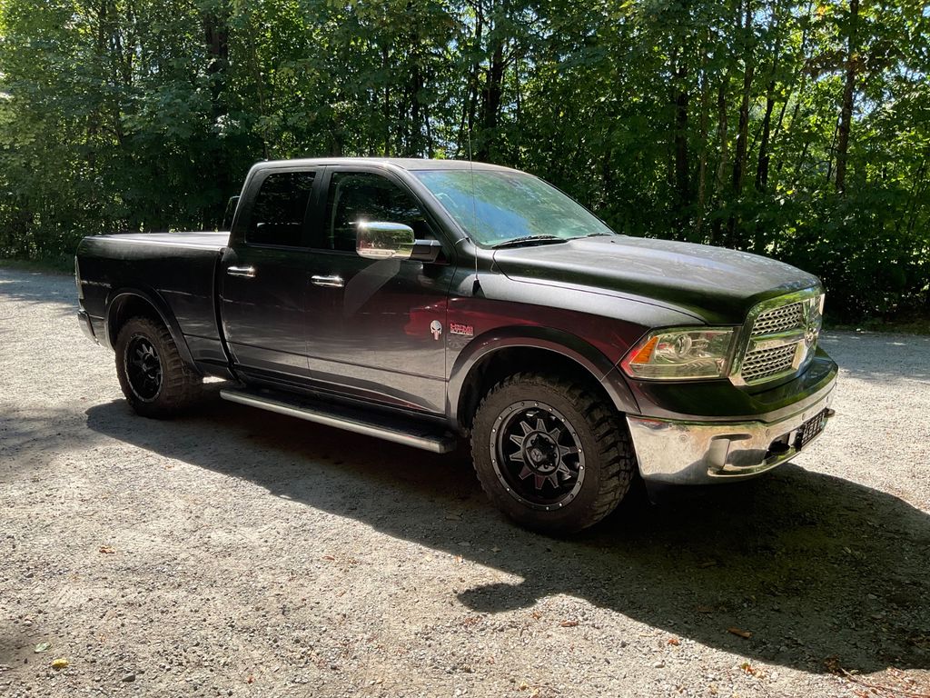 Bild des Angebotes Dodge 1500 5.7 V8 HEMI LPG 93.000 km EZ 01 2016