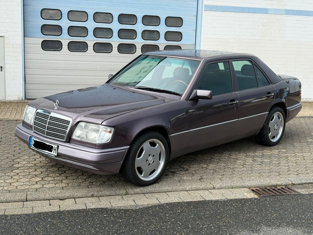 Bild des Angebotes Mercedes-Benz E 320/Automatik/Klimaa/H-Zulassung