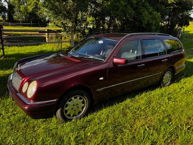 Bild des Angebotes Mercedes-Benz E 230 T AVANTGARDE , S210