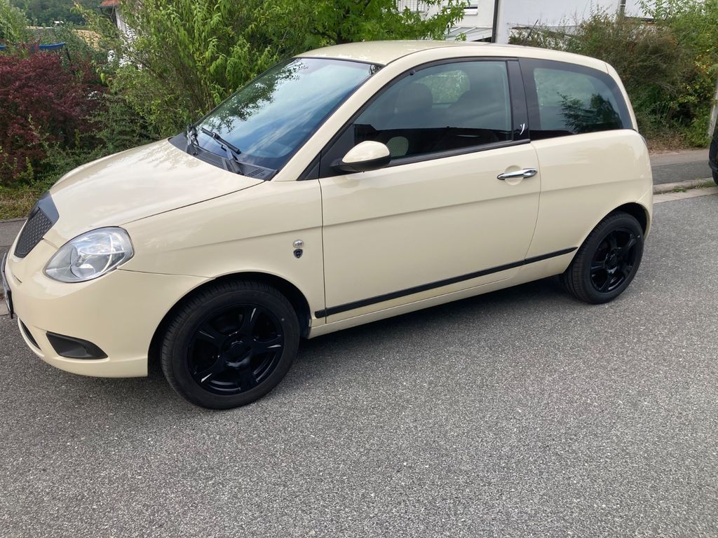 Lancia Ypsilon 1.2 8v Oro Oro