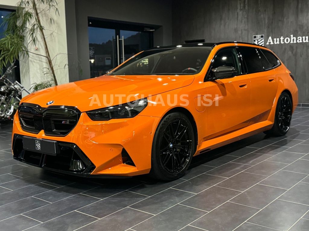 Bild des Angebotes BMW M5 Touring ULTIMATE,INDIVIDUAL,KERAMIK,PANO