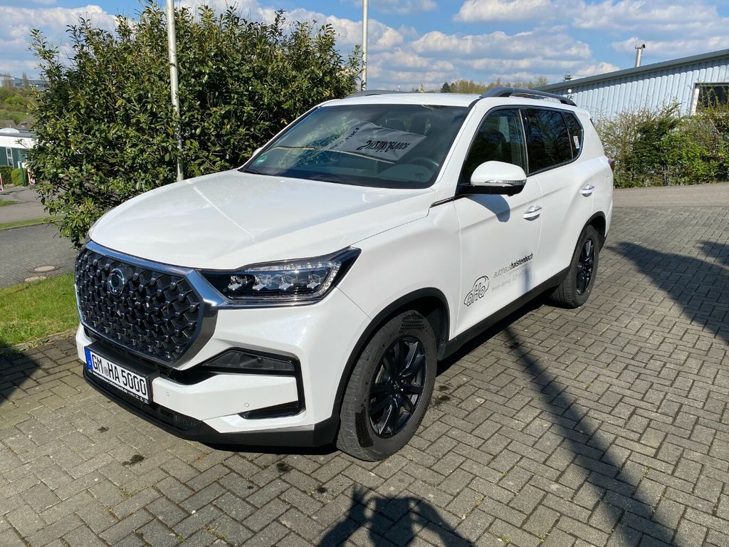 Ssangyong REXTON Sapphire 4x4*RFK*AT*SD*NAVI