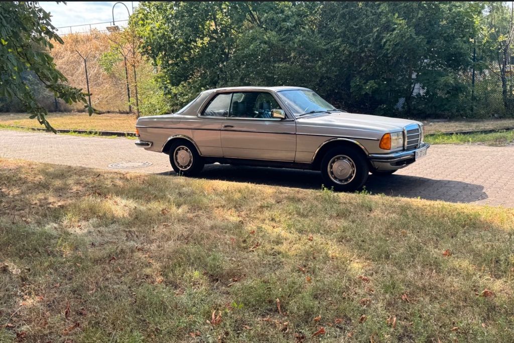 Bild des Angebotes Mercedes-Benz Mercedes 280CE silber Automatik