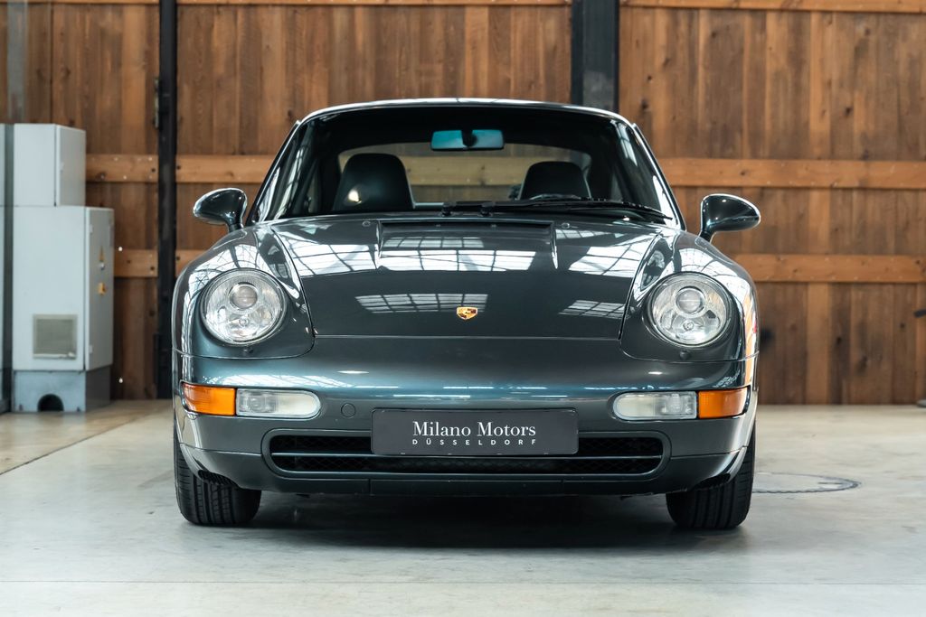Porsche 993 Carrera Coupé   54000 KM