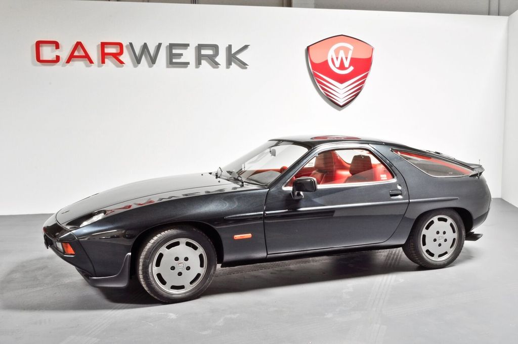 Porsche 928 S