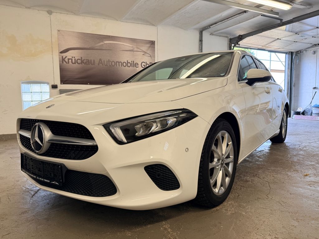Bild des Angebotes Mercedes-Benz A 200 Aut. T-Leder LED Navi Shz Tempo PDC