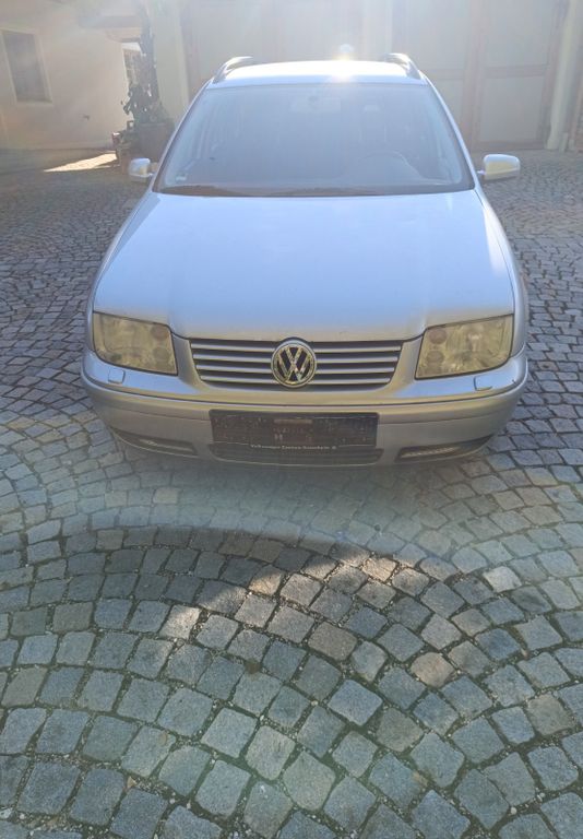 Bild des Angebotes Volkswagen Bora 2.0 4motion 4motion Variant Comfortline