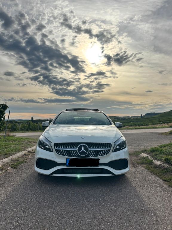Bild des Angebotes Mercedes-Benz A 220 AMG-LINE, 4 MATIC, Panoramadach