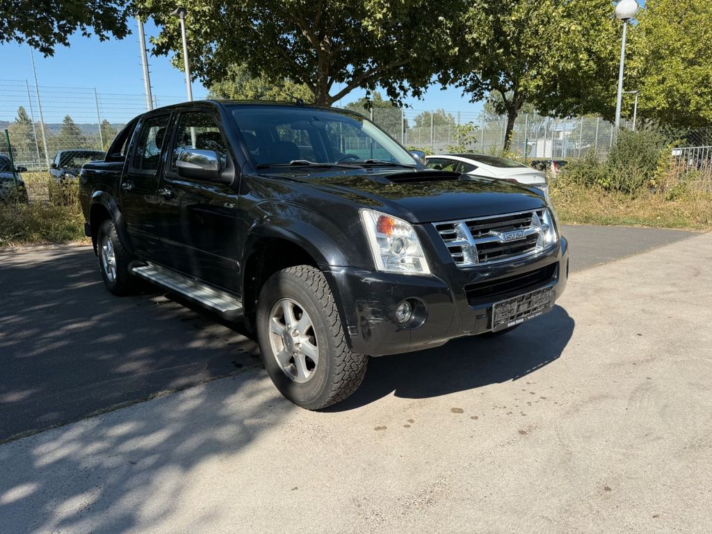 Isuzu D-Max Double Cab Custom 4WD
