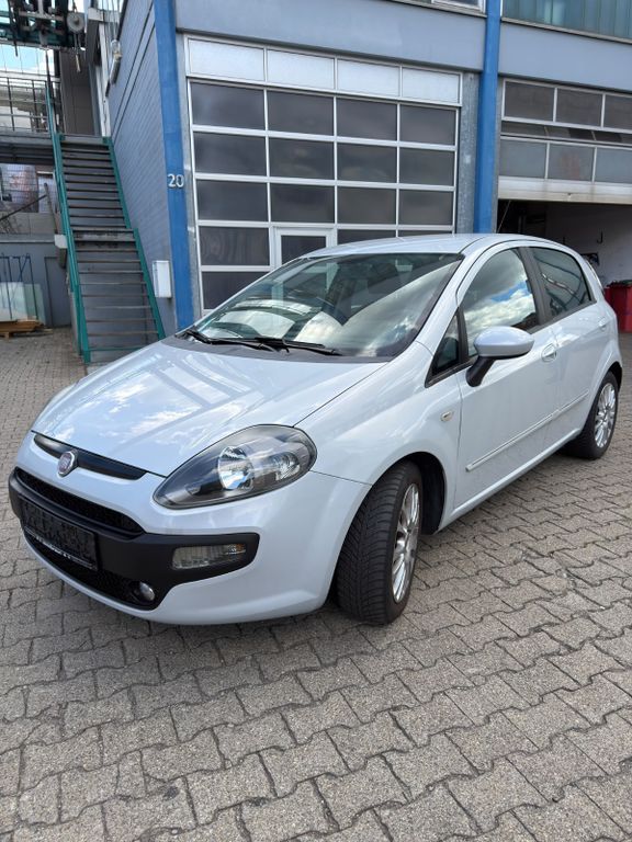 Bild des Angebotes Fiat Punto 1.3 Multijet 16V 75 Start&Stopp Dynami...
