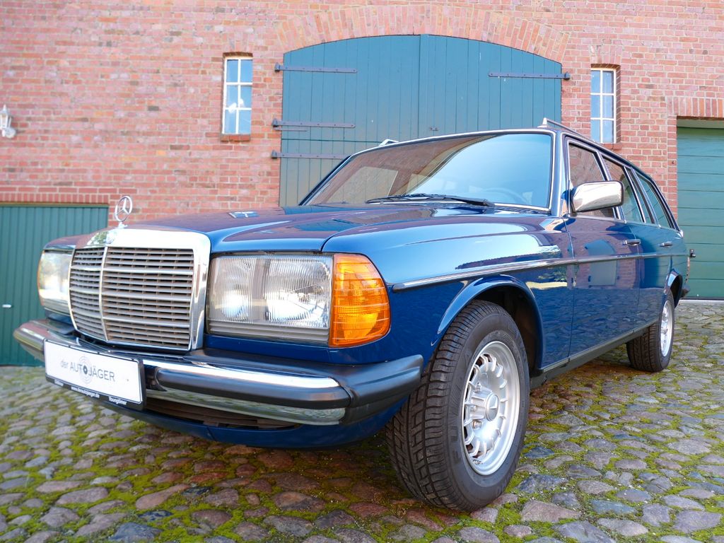 Bild des Angebotes Mercedes-Benz 280 TE W123 Automatik, Schiebedach,ABS