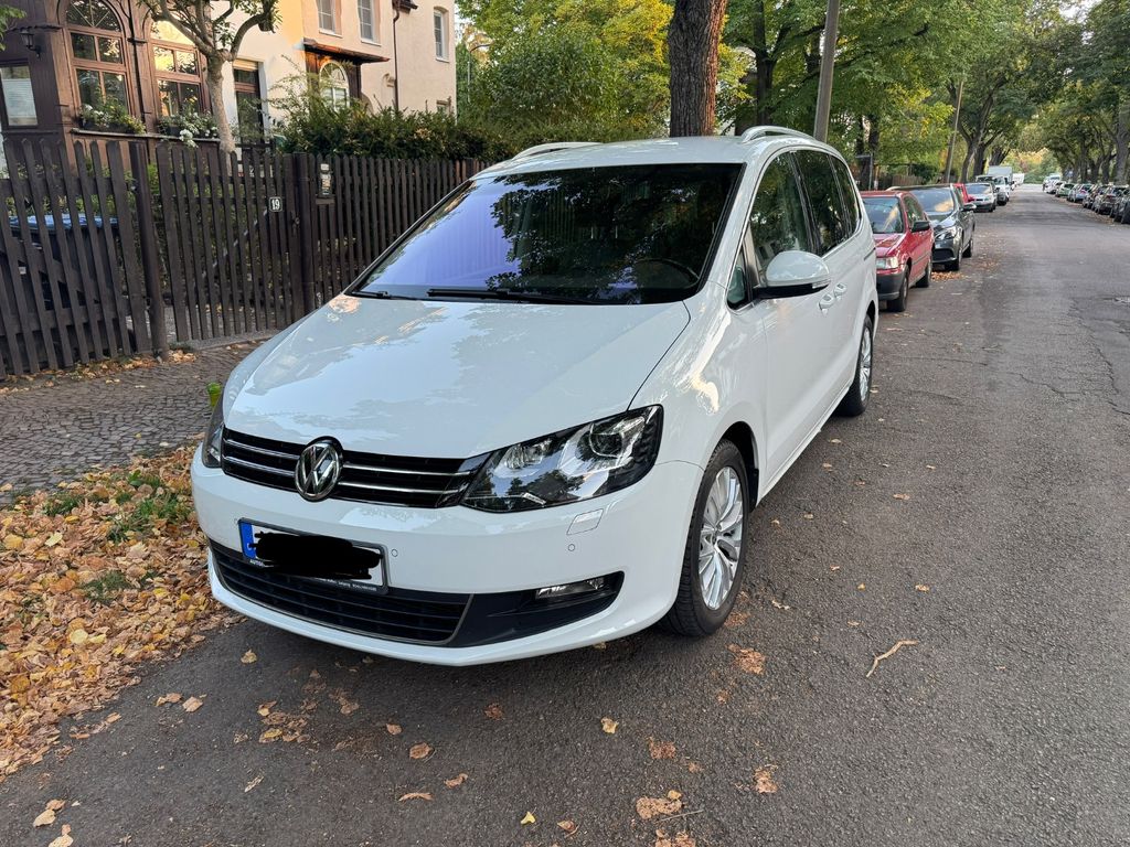 Bild des Angebotes Volkswagen Sharan 2.0 TSI DSG BMT Comfortline 220PS
