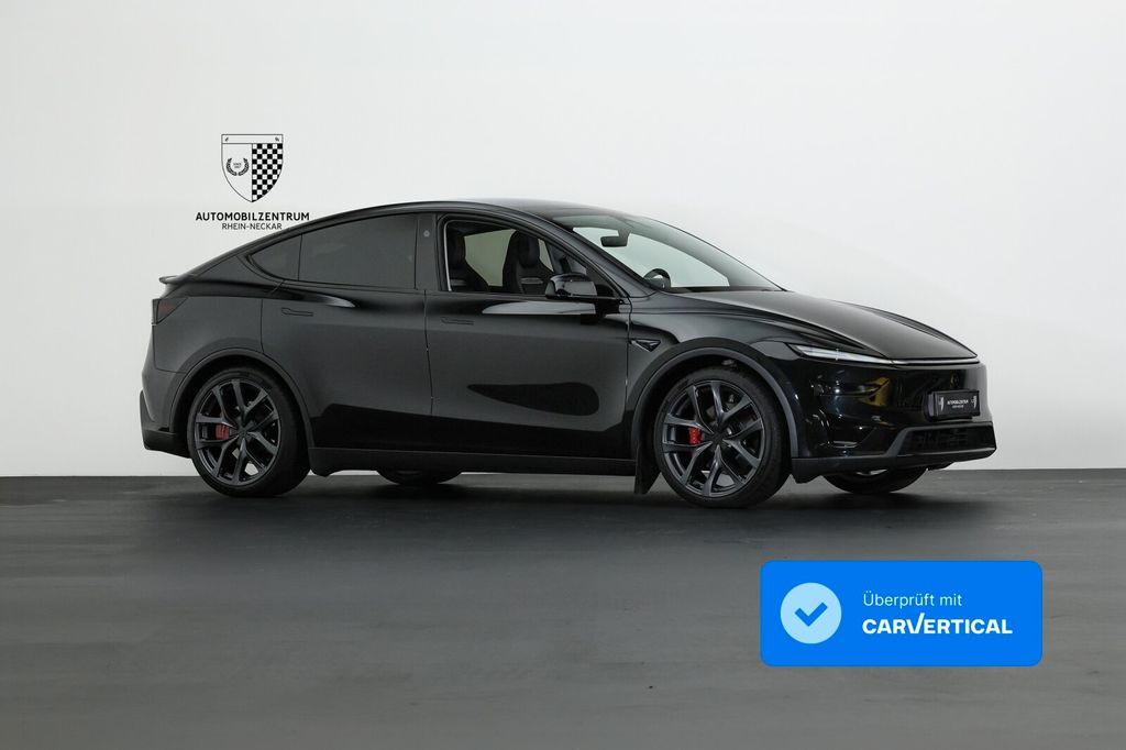 Tesla Model Y Performance Dual AWD Autopilot/Glasdach