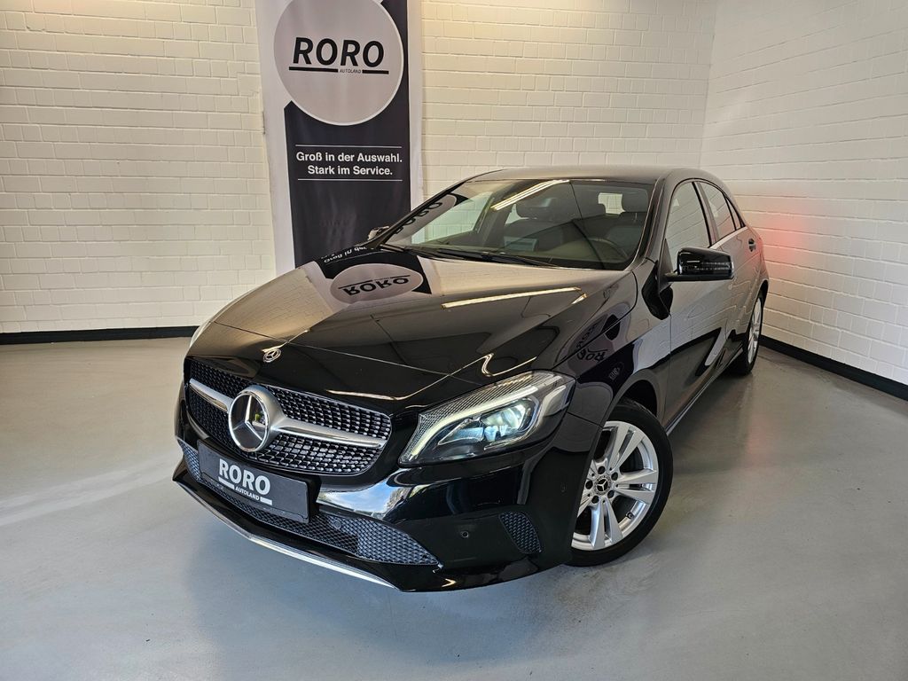 Bild des Angebotes Mercedes-Benz A 250 Urban 4Matic +ACC/LED/Navi/Leder/Klima