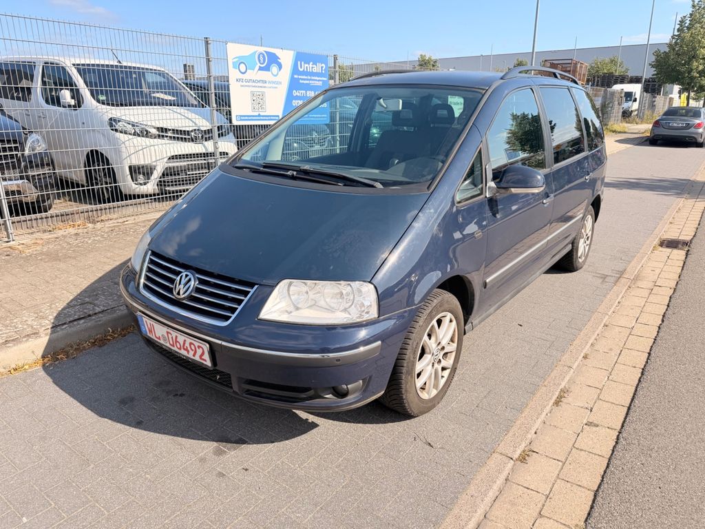 Bild des Angebotes Volkswagen Sharan United *AUTOMATIK*AHK*7-SITZER*HECKTRÄGER