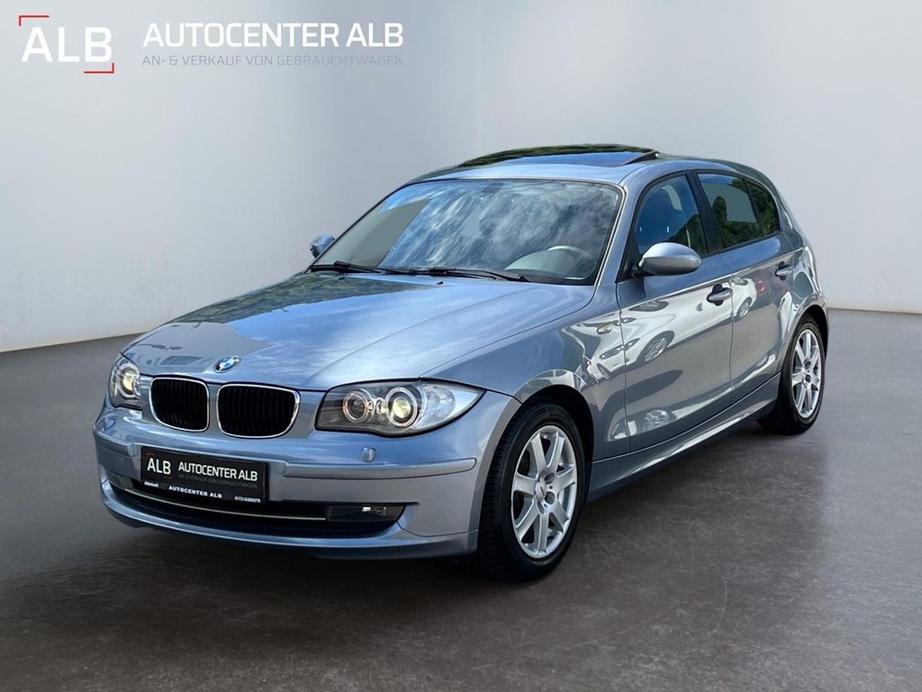 Bild des Angebotes BMW 120i/AUTOMATIK/XENON/SCHIEBEDACH/NAVI/
