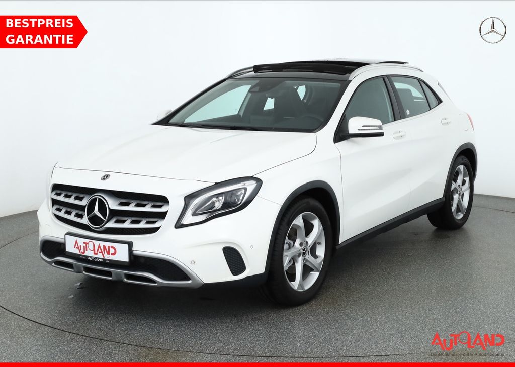 Bild des Angebotes Mercedes-Benz GLA 180 Urban LED Navi Panorama Sitzheizung PDC