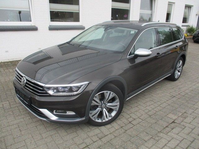 Bild des Angebotes Volkswagen Passat Alltrack 239PS Leder AHK Massage ACC LED