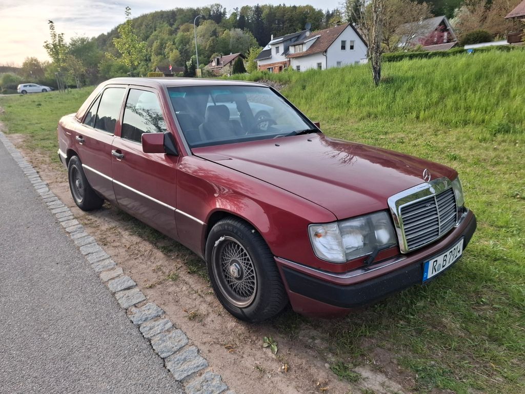 Bild des Angebotes Mercedes-Benz E 260 W124 M103