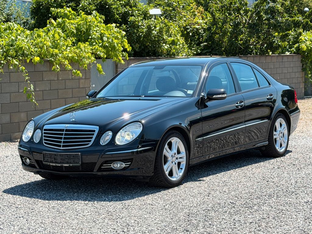 Bild des Angebotes Mercedes-Benz E 200 NGT Avantgarde AUTOMATIK+NAVI+PDC+XENON