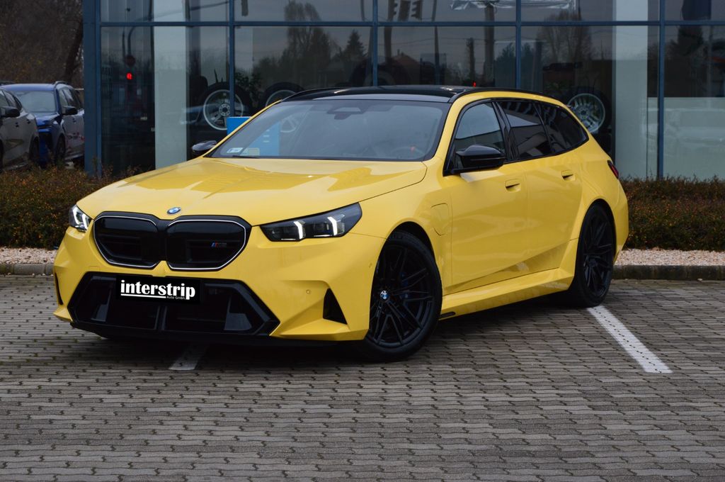 Bild des Angebotes BMW M5 Touring DR.ASS.PRO.PANO.360°.4ZONEN.LHZ.AHK