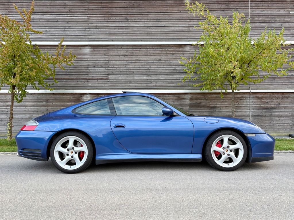 Bild des Angebotes Porsche 911 Carrera 4S - Cobaltblau - Schalter - Klappe