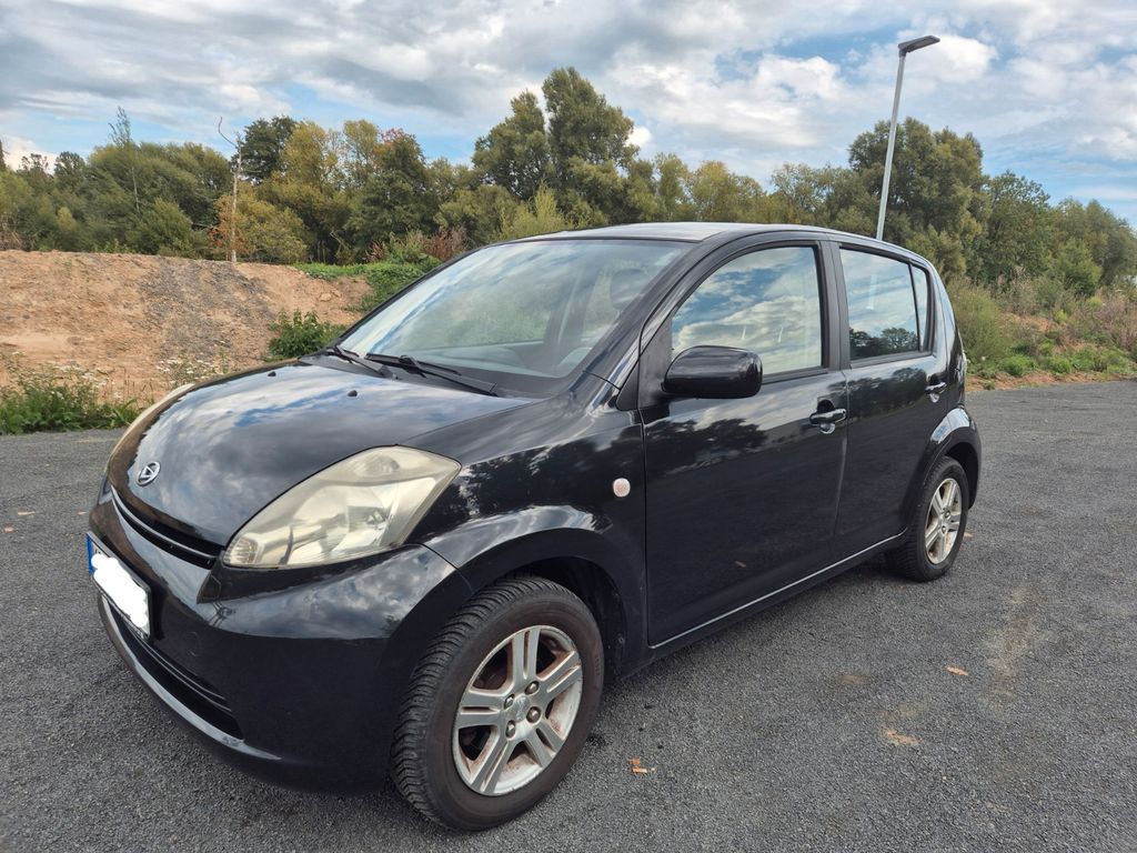 Bild des Angebotes Daihatsu Sirion 1.0 -