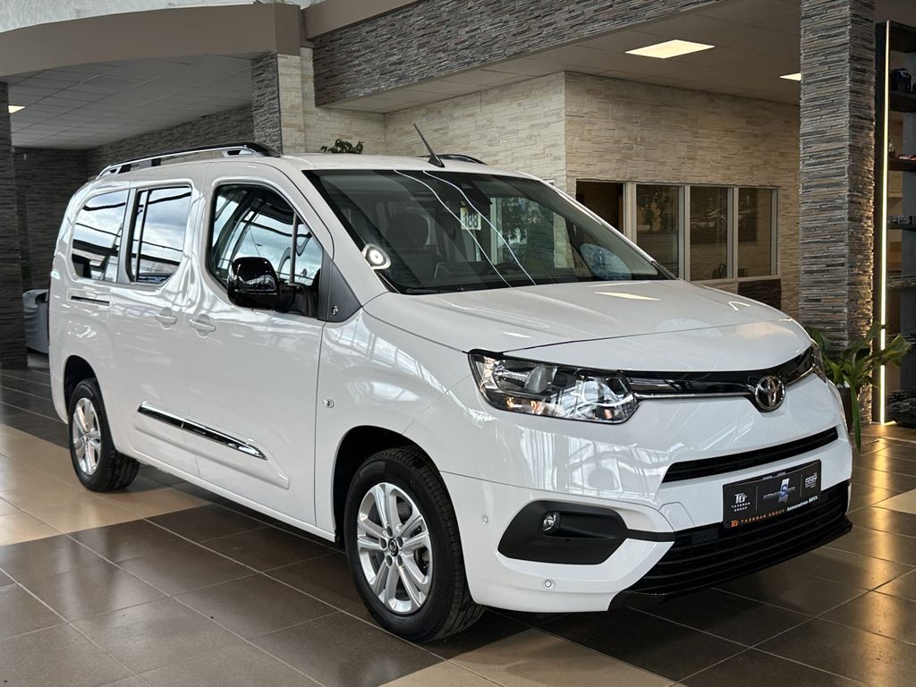 Bild des Angebotes Toyota Proace City Verso*L2*Cam*7-Sitz*Navi*Black&White