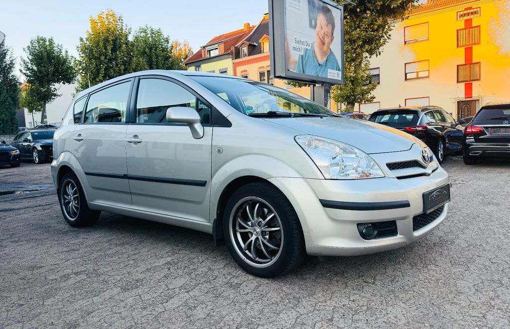Bild des Angebotes Toyota Corolla Verso 1.8 Sol 7-Sitzer Tempomat PDC