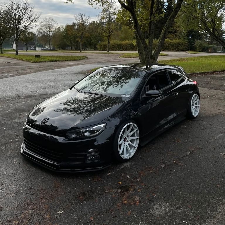 Volkswagen Scirocco 2.0 GTS 9.5x19 Gewinde Bull-X makellos