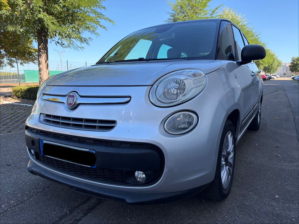 Bild des Angebotes Fiat 500L Lounge Leder Automatik 7 Sitze Kamera Navi