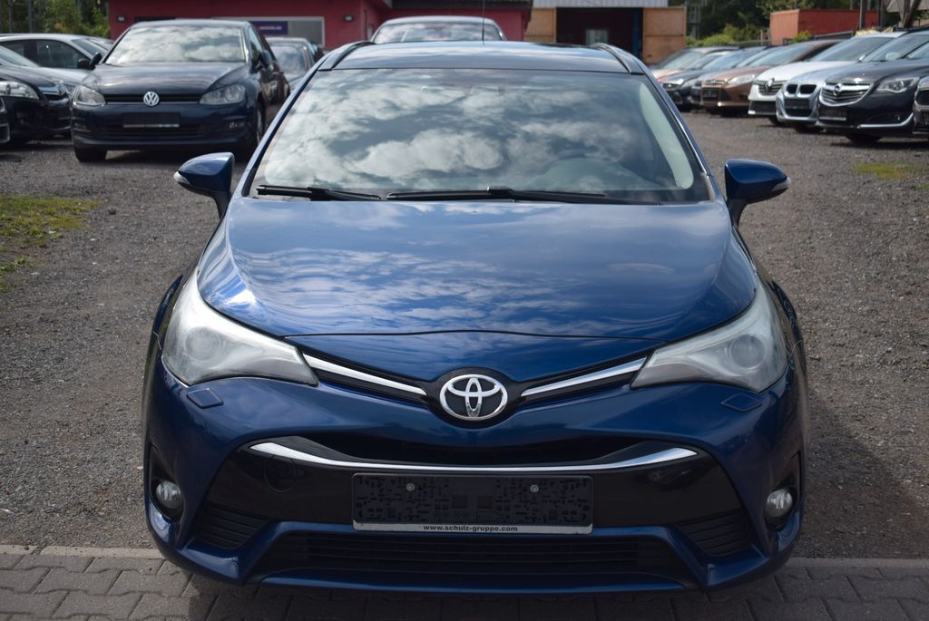 Bild des Angebotes Toyota Avensis Touring Sports Executive