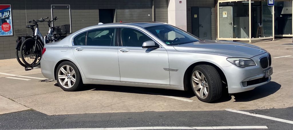 Bild des Angebotes BMW 750Li -