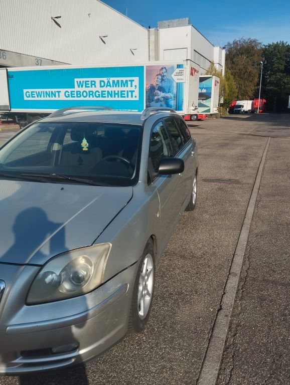 Bild des Angebotes Toyota Avensis Combi 1.8-l-VVT-i -