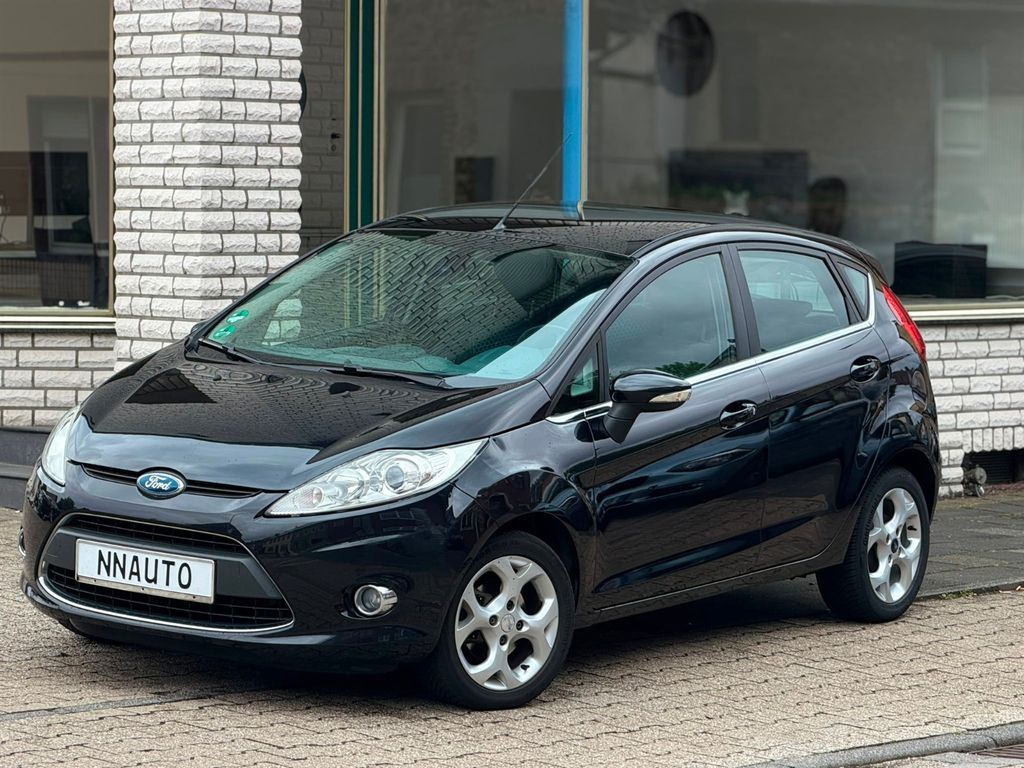 Bild des Angebotes Ford Fiesta Titanium*KLIMAAUT.*BT*TÜV-NEU*USB/AUX*