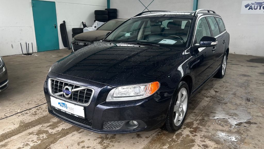 Bild des Angebotes Volvo V70 Kombi Momentum