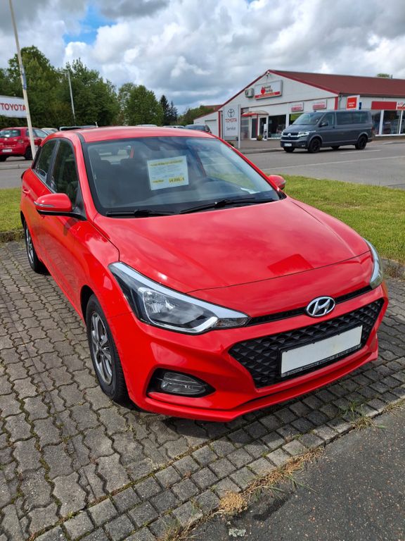 Bild des Angebotes Hyundai i20 blue 1.0 T-GDI Active DCT Automatik