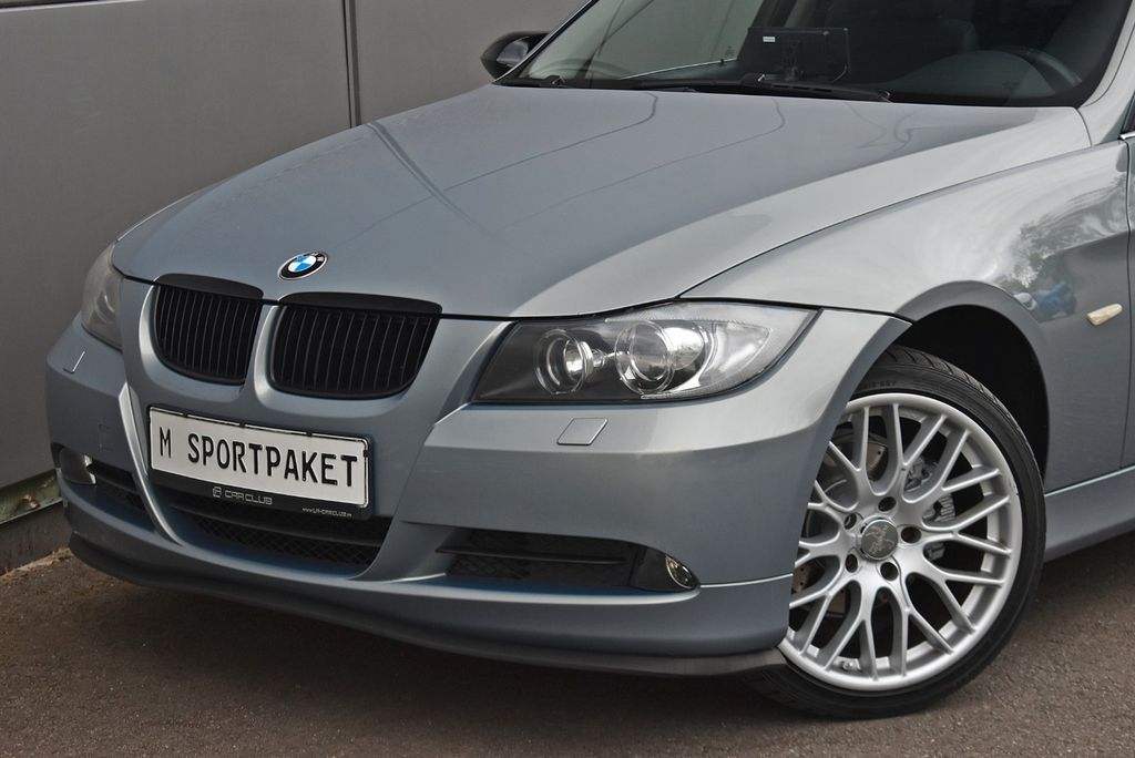 Bild des Angebotes BMW 325i tour. *M-Paket! Performance! Pano! Unikat!*